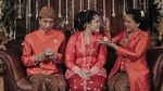 Potret Iriana Jokowi Saat Menenteng Minuman dan Makan Bareng Donald Trump
