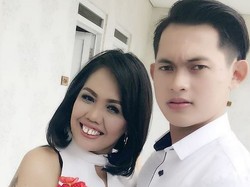 Жақсы сапалы өте әдемі, кеуделі, шырынды моделі бар порно