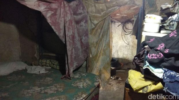 Melihat Rumah Irma, Tukang Tambal Ban Cantik Asal Garut