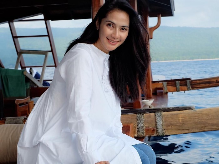 Tetap Cantik Di Usia 43 Tahun Maudy Koesnaedi Tak Punya Trik Khusus