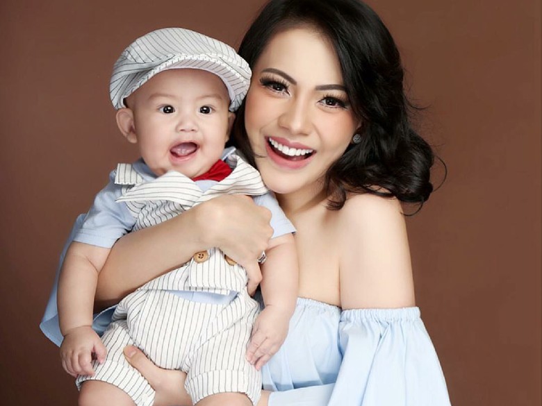 Hamil Anak Kedua, Kezia Karamoy Ngidam Apa Sih? Hamil Anak Kedua, Kezia Karamoy Ngidam Apa Sih?
