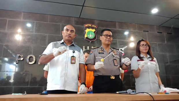Gunarko Papan, pengusaha kertas ditangkap polisi