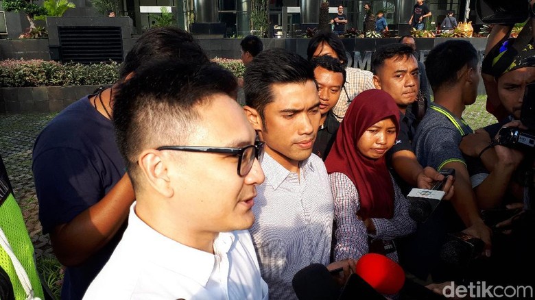 Diperiksa KPK, Ini Kata Suami Dian Sastro Diperiksa KPK, Ini Kata Suami Dian Sastro