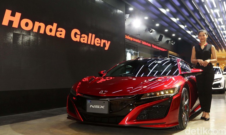 Honda NSX di Honda Gallery, Senayan City. Foto: Grandyos Zafna Honda NSX di Honda Gallery, Senayan City. Foto: Grandyos Zafna