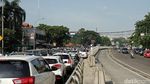 Foto: Uji Coba Underpass, Lalin Kawasan Matraman Macet Parah