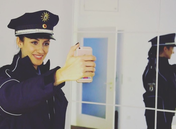 Chantal sukses jadi polwan setelah ditolak karena operasi payudara. Foto: Instagram Chantal Chantal sukses jadi polwan setelah ditolak karena operasi payudara. Foto: Instagram Chantal
