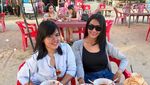 Ini 10 Bukti Kalau Melly Bradley Doyan Plesir Sambil Makan Enak