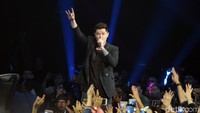 Tidak hanya menikmati lagunya para penonton pun ikut bernyanyi bersama dengan The Script. Foto: Pool/Noel/detikFoto.