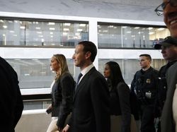 Zuckerberg Dikawal Bodyguard Rp 100 Miliar