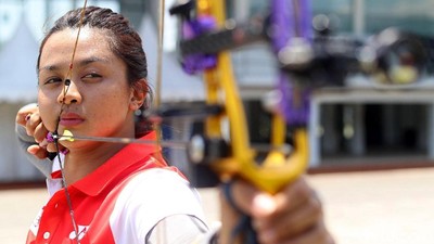 Awas, Terpanah Pesona Dellie Threesyadinda