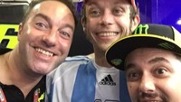 Uccio dan Rossi sudah bersahabat sejak usia mereka empat tahun. Tidak mengherankan mereka begitu dekat. (Foto: instagram @valeyellow46)