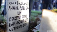 Selamat jalan Andika, semoga kau tenang di sana! Hanif Hawari/detikHOT