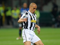 Fabio Cannavaro, bek terakhir yang memenangi gelar Ballon dOr, pernah dilatih Capello di Juventus dan Real Madrid. (Foto: Massimo Cebrelli/Getty Images)