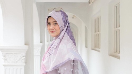 Gaya fashion hijab dilihat dari golongan darah. Foto: Instagram Gaya fashion hijab dilihat dari golongan darah. Foto: Instagram