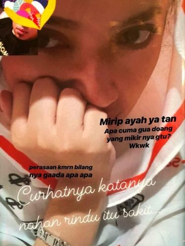 Ets... Yulia Mochamad Ngaku Nih Video Call-an dengan Opick