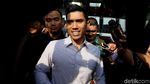 Suami Dian Sastro Diperiksa 6 Jam di KPK