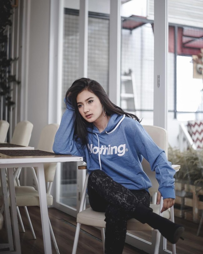 Wanita ini memang mempunyai paras yang begitu mempesona, membuat penggemarnya tak ragu untuk menjadi followersnya. Foto: Instagram