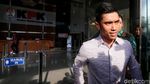 Suami Dian Sastro Diperiksa 6 Jam di KPK
