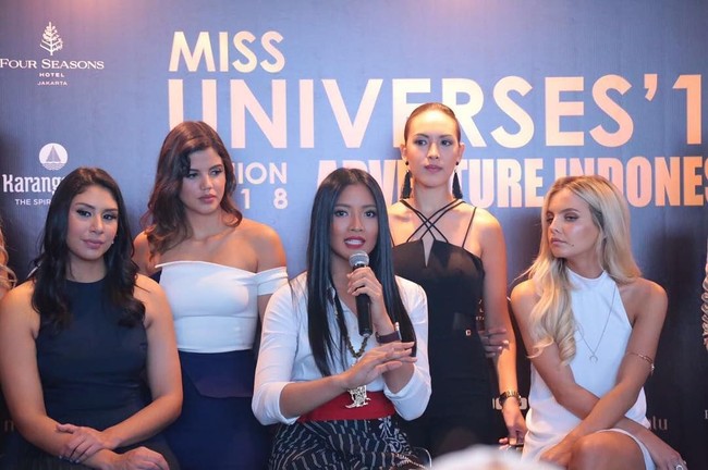 Anin, begitu sapaan Anindya, berharap kedatangan mereka dapat dimanfaatkan sebaga ajang promo wisata dan budaya Indonesia ke dunia internasional. Selain itu, setidaknya juga bisa membangkitkan perekonomian Indonesia. Soalnya, banyak dari mereka yang sudah nggak sabar ingin belanja kain-kain Indonesia, kata Anin saat jumpa pers belum lama ini. (Foto: Instagram/@officialputeriindonesia)