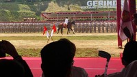 Prabowo juga menunggangi kuda dalam acara rakornas Gerindra. (Foto: Twitter @Habiburokhman)