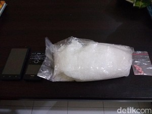 Primadona Sabu di Kalangan Artis