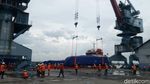 Ditutup Terpal, LRT Made in Madiun Tiba di Palembang