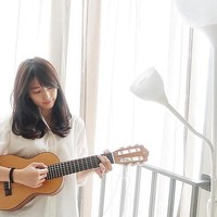 Wanita yang juga keturunan Tionghoa ini pernah mengeluarkan single dangdut dengan nuansa pop. Foto: Instagram