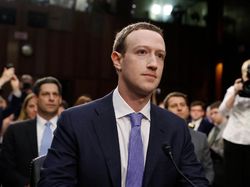 Aksi Zuckerberg Duel dengan DPR AS