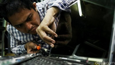 Melihat Dokter Laptop Beraksi