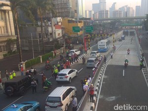 Ini Penyebab Mampang Lancar, Matraman Macet Saat Uji Coba