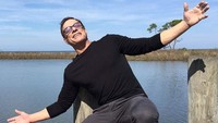 Selain disibukan dengan proyek film dan bela diri, Jean Claude Van Damme atau dikenal juga dengan JCVD juga suka traveling. (jcvd/ Instagram)