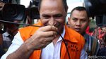 Usai Diperiksa KPK, Marianus Sae Kembali Pose 2 Jari