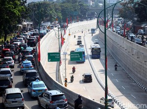 Wakadishub: Uji Coba Underpass Mampang Kurangi Macet 40%