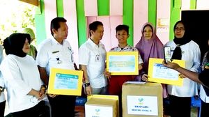 Momen Bocah yang Curhat ke Jokowi Dapatkan Kaki Palsu