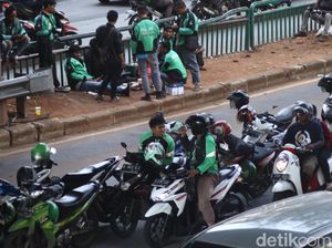 Saat Dishub DKI Sindir Ojol Mangkal Sembarangan