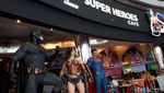 Bersantap Ditemani Superman dan Batman di DC Comic Superheroes Cafe