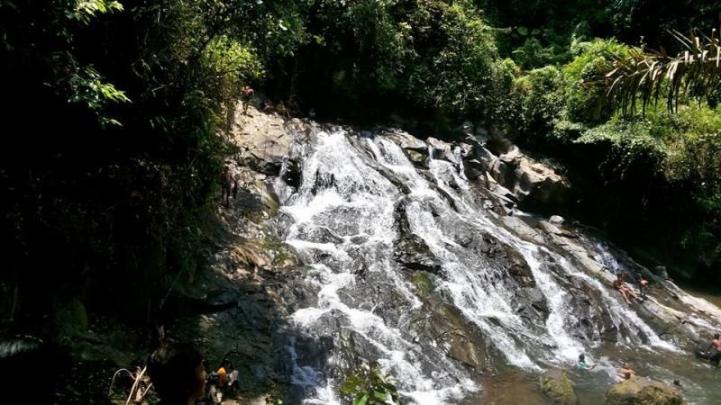 air terjun Goa Rang Reng air terjun Goa Rang Reng