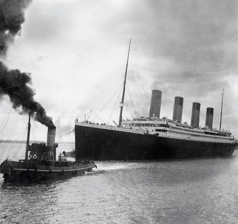 Titanic yang tenggelam 1912