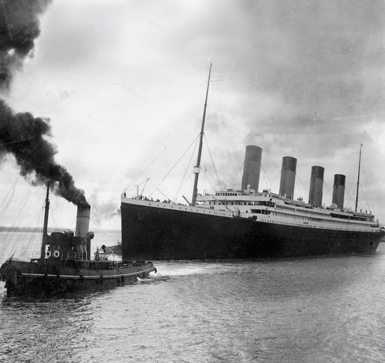 Titanic yang tenggelam 1912 Titanic yang tenggelam 1912