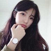 Paras cantiknya banyak disebut mirip dengan Suzy, Cici Fany pun mengaku senang karena dibilang mirip artis Korea populer. Foto: Instagram