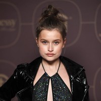 Dalam sebuah wawancara, Lexi mengaku pernah menjadi korban bully semasa kecil dan tak banyak yang mau berteman dengannya kala itu. Pengalaman tersebut lantas menjadi pelajaran hidup baginya. Motto hidupnya, Berpegang teguh pada sesuatu yang kamu yakini, meski kamu harus berdiri sendiri. Foto: Getty Images