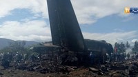 Sebuah pesawat militer Aljazair jatuh di luar ibukota Algiers. Korban tewas dilaporkan sebanyak 257 orang. Seperti dilansir Reuters, Rabu (11/4/2018), pesawat militer itu dilaporkan jatuh di dekat Bandara Boufarik yang ada di sebelah barat daya Algiers.  (Foto: Dok. ENNAHAR TV/Handout/ via REUTERS)
