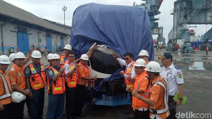 6 Gerbong LRT Tiba Lebih Awal di Palembang