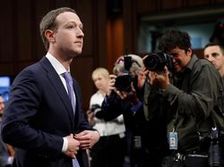 Aksi Zuckerberg Duel dengan DPR AS