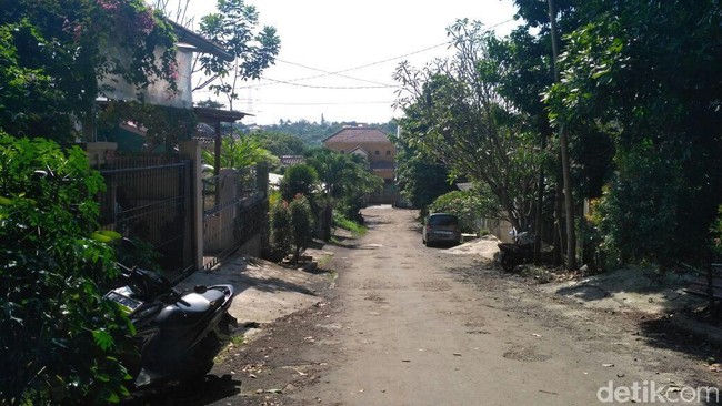 Harap-harap Cemas Warga Pondok Cabe Rumahnya Kena Gusur Tol