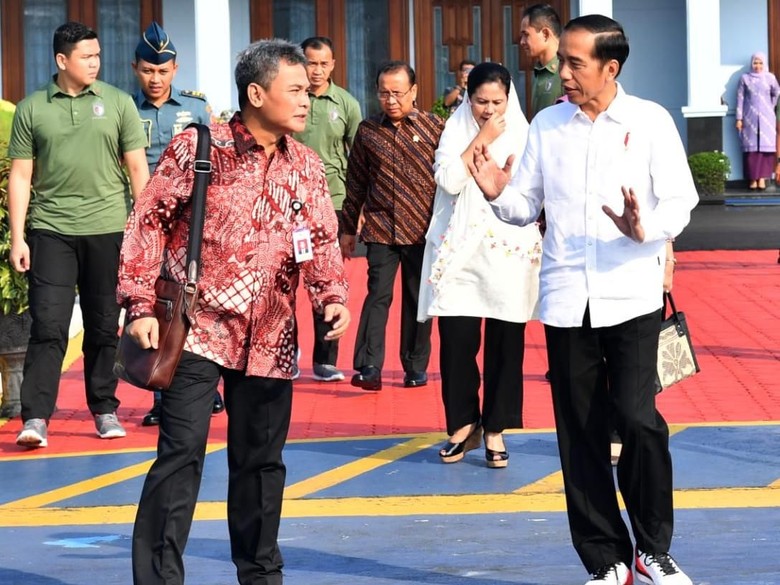 Johan Budi Diizinkan Jokowi Nyaleg, Akan Cuti Saat Kampanye Johan Budi Diizinkan Jokowi Nyaleg, Akan Cuti Saat Kampanye