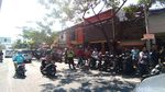 Foto: Asap Menerobos Lantai 13 Tunjungan Plaza 6, Kebakaran?