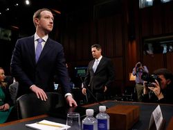 Lika Liku Zuckerberg, Dulu Pahlawan Kini Berperang