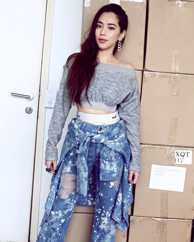 Terlepas dari kabar tak sedap tentang pernikahannya, pesona kecantikan Arissa kerap membuat para pria tak berkedip dan wanita lainnya iri. Foto: Instagram/Arissa Cheo