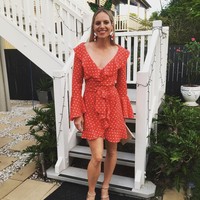 Emily pun cukup berprestasi pernah meraih emas. Atlet cantik ini juga sering membagikan kehidupannya di luar kolam renang kepada 36 ribuan pengikut di Instagram. Foto: Instagram